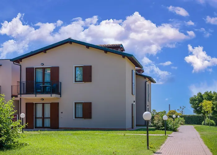 Apartment In Peschiera Del Garda 22085